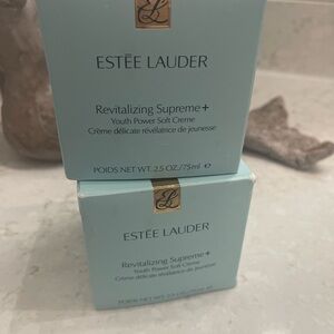 Estee Lauder Revitalizing Supreme+ Youth Power Soft Crème - Light Blue